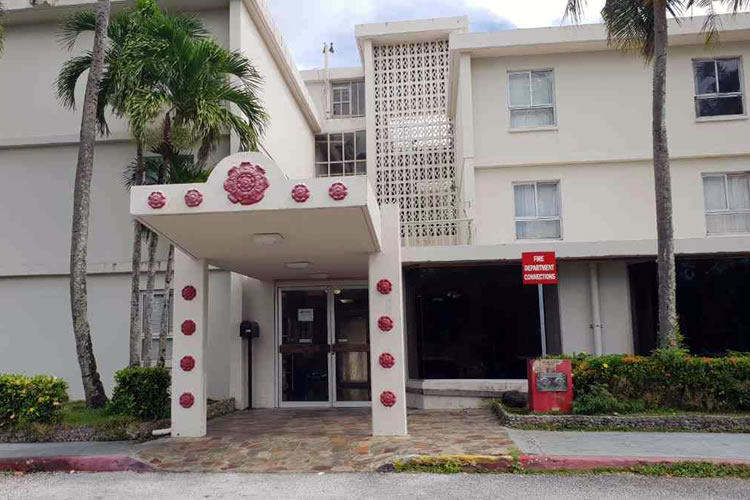 Airport Hotel Maiana