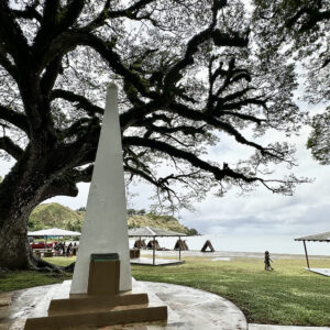 ジョリビー JOLLIBEE